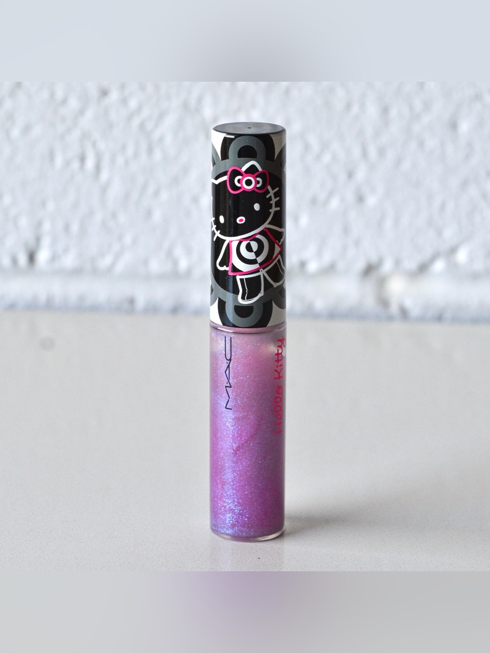 MAC Cosmetics x Hello Kitty Lipglass *FAST FRIENDS* Lavender Blue Purple Gloss